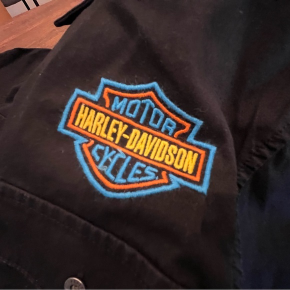 Harley Davidson Women’s Collared long sleeve - Picture 6 of 10